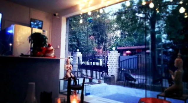 Hutong Inn