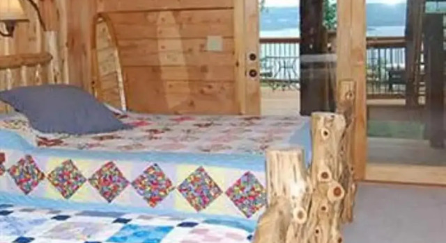 White River Lodge Bed and Breakfast, Varaa Hotelli Blue Eye 