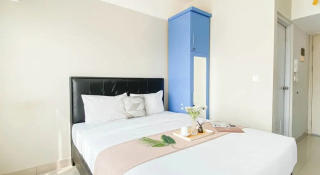 Restful Studio Apartment At Springlake Summarecon Bekasi