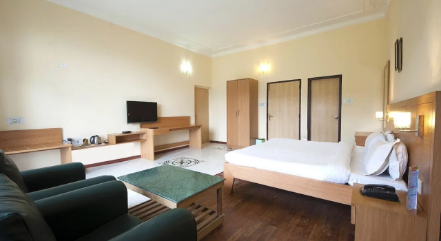 Номер Premium The Ayali Fernhill Resort, Chail