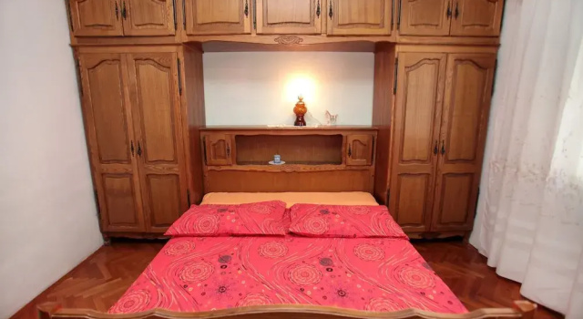 Large Apartment w. big Terrace, Next to the Beach, Забронировать Апартаменты/квартира Отели в центре Мастринка, в центре