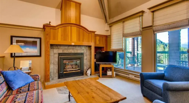 Коттедж Soda Springs 3 Bedroom Townhome
