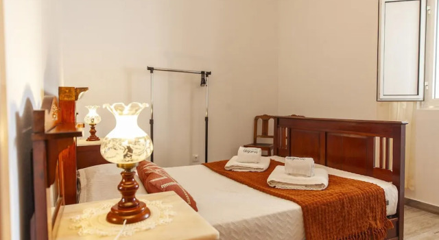 B100 - Abrotea Quaint 2 Bed Apartment in Lagos