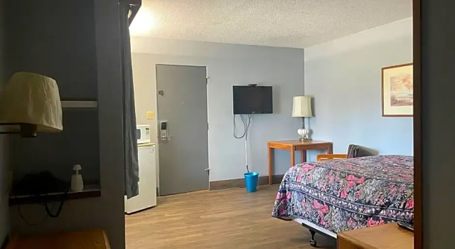 Economy Zimmer Executive Inn