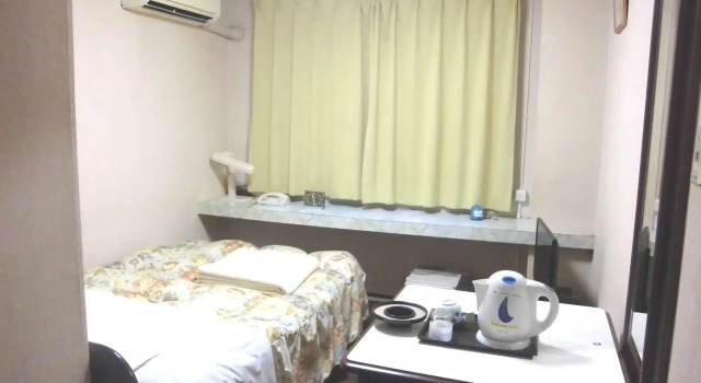 Sunshine Hotel