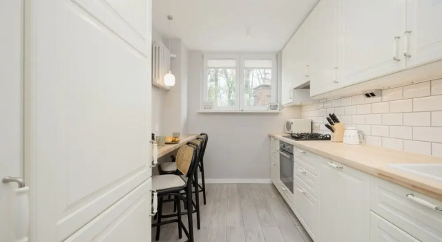 Schillera Apartment by Renters, Забронировать Апартаменты/квартира Апартаменты Варшавы, рядом с Церковь Святого Духа, Апартаменты/квартира