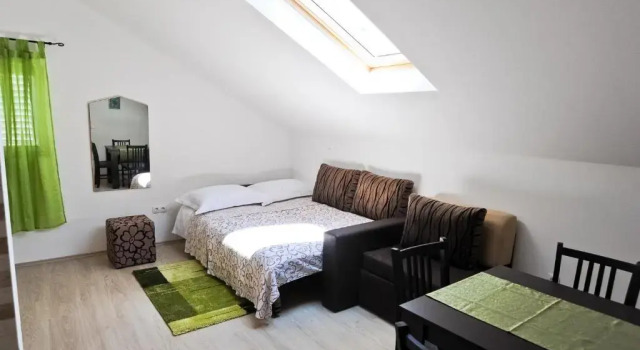 Студия с красивым видом из окна Apartmani Roko