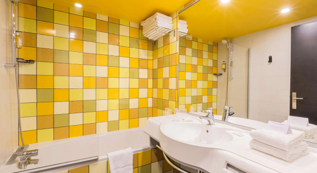 Трёхместный номер Classic Best Western Hôtel Grand Parc Marne La Vallée