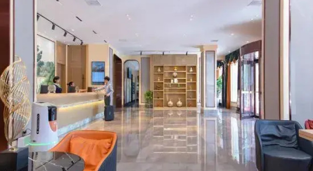 Vienna 3 Best Hotel (Yangxin High-Speed Railway Station Guanggu Square), Prenota Hotel Hotel a Hubei con parcheggio, Parcheggio