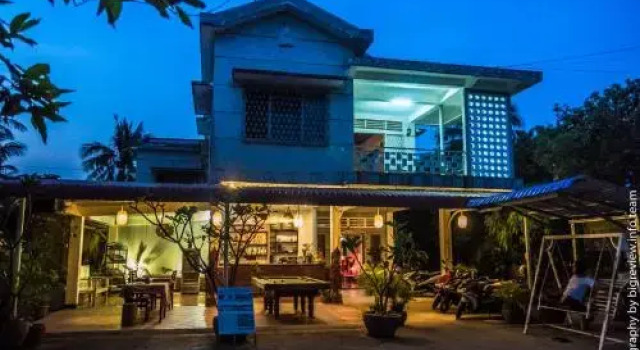 The Art Guesthouse And Massage