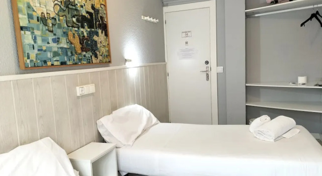 Двухместный номер Economy Hostal Albero by gaiarooms