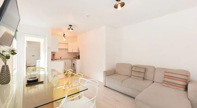 Апартаменты Bond Street Apartments