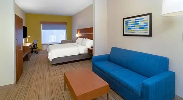 Run of House Holiday Inn Express Hotel & Suites Talladega by IHG