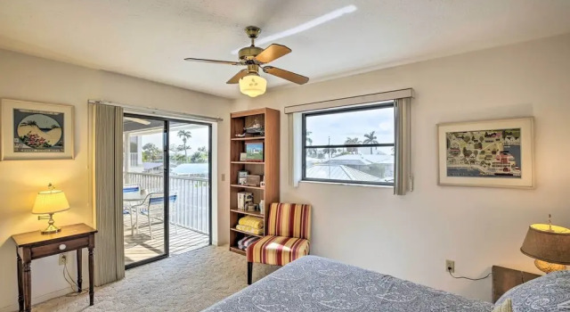 Коттедж Private Pool & Deck: Canalfront St James City Home
