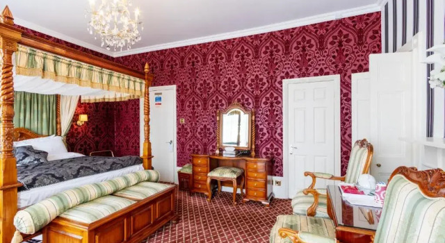 Suite Hubert House