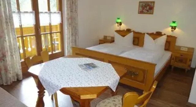 Pension Englmaier, Rezervovat Hotel Hotely v Bavorsko s parkováním, Parkování