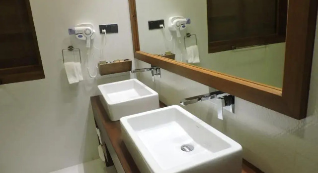Двухместный номер Superior с балконом и с видом на море Watergate Resort Unawatuna