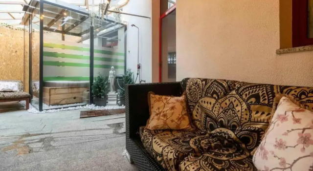 Wagner Stays - Miami Lovely romantic Garden apartment with whirlpool