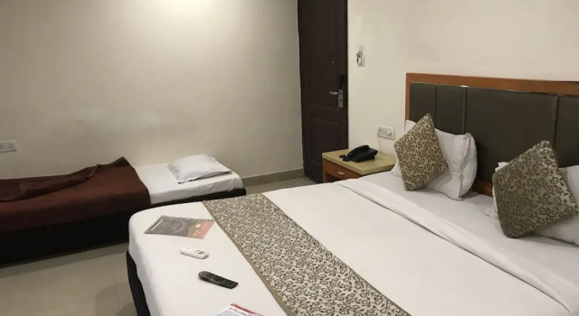 Номер Standard Hotel Delhi Continental