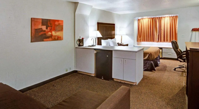 Двухместный люкс Rodeway Inn & Suites Lewisville I-35