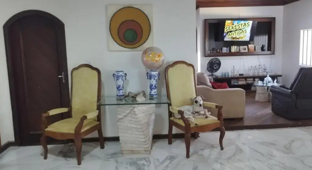 Casa com Piscina 50000 litros Área Gourmet 3 Suites no Destacado, Bairro mais Nobre de Salinas, Prenota Hotel Hotel a Northern Brazil con parcheggio, Parcheggio