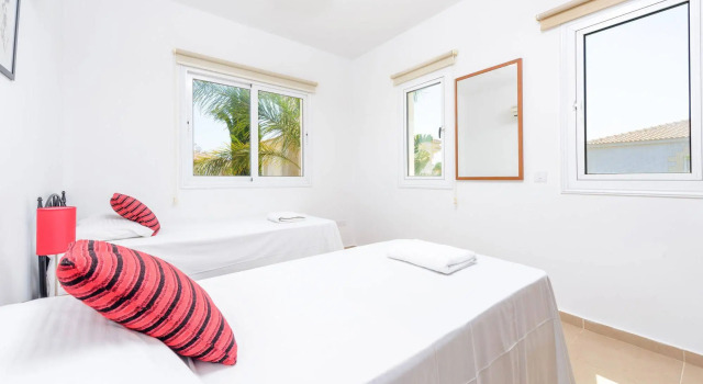 Villa Nadja, Rezervovat Vila Hotely v Paralimni s parkováním, Parkování