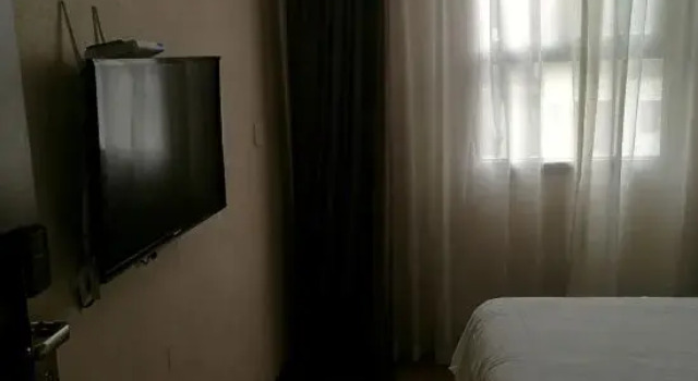 Camera Standard Ensi Hostel