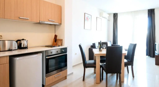 Апартаменты New Line Village Apartments