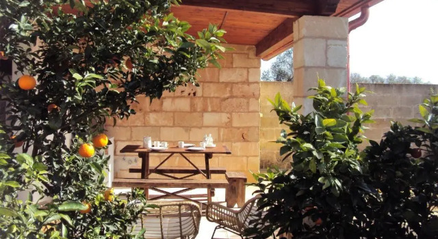 Коттедж Casale in villa tipica Salentina con Piscina