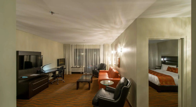 Best Western Plus Hotel Levesque, Book Hotel Hoteller i Bas-Saint-Laurent med parkering, Parkering