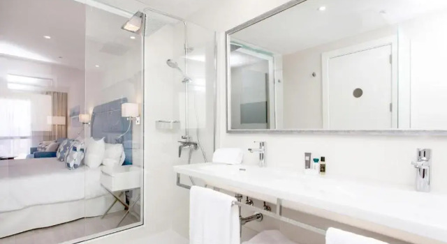Трёхместный номер Standard Hotel Boutique TAO Caleta Mar