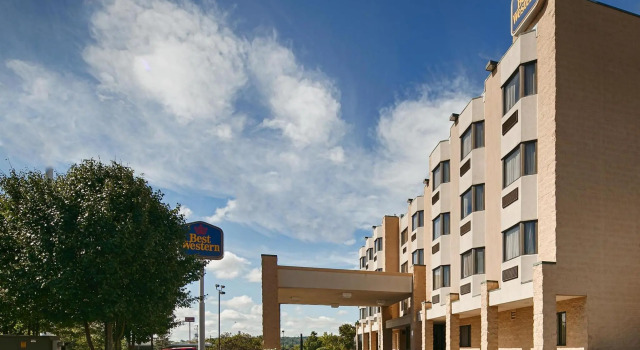 Best Western Knoxville Suites - Downtown, Prenota Hotel Hotel a Tennessee con piscina, Piscina