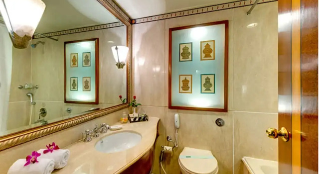 Номер Royal с балконом The HHI Kolkata