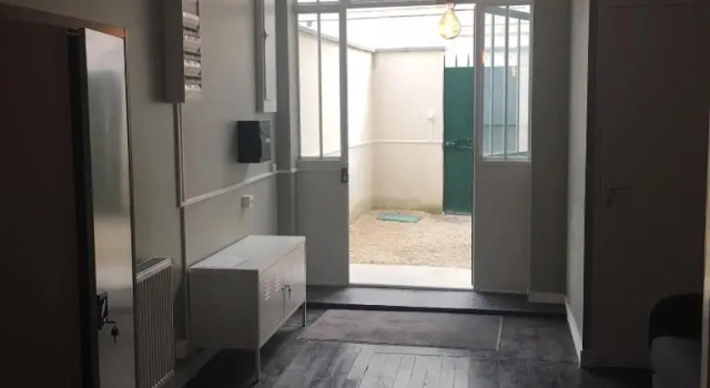 Le Romantic centre 400m gare wifi linge de pressing, Забронировать Апартаменты/квартира Апартаменты Ньор, рядом с Церковь Св. Андрея, Апартаменты/квартира