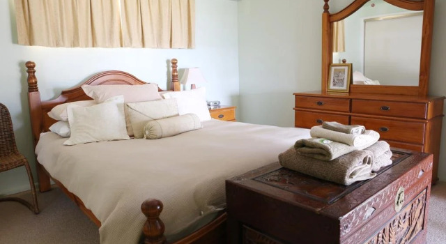 Porters Plainland Hotel, Book Bed and Breakfast Plainland Queensland