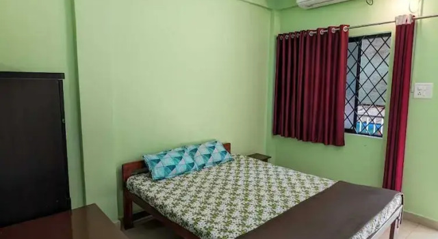 Luciano Guest House, Rezerwuj Pensjonat Hotele w North Goa z parkingiem, Parking