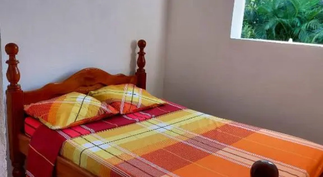 Maison charmante à Pointe Noire, vue montagne, jardin privé, Prenota Hotel Pointe-Noire Basse-Terre