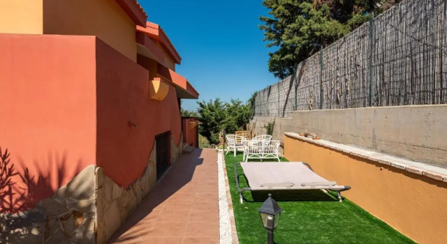 Villa Sunshine, Забронировать Вилла Коттеджи Куарту-Сант-Элена, Коттедж