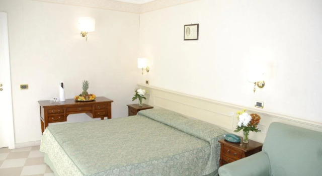 Cotonou, Rezerwuj Hotel San Giovanni Rotondo Gargano