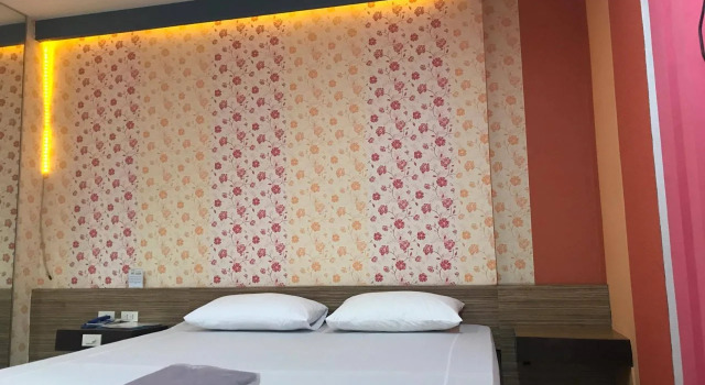 Lux Inn, Забронировать Отель Отели Лам-Лук-Ка с завтраком, Завтраки