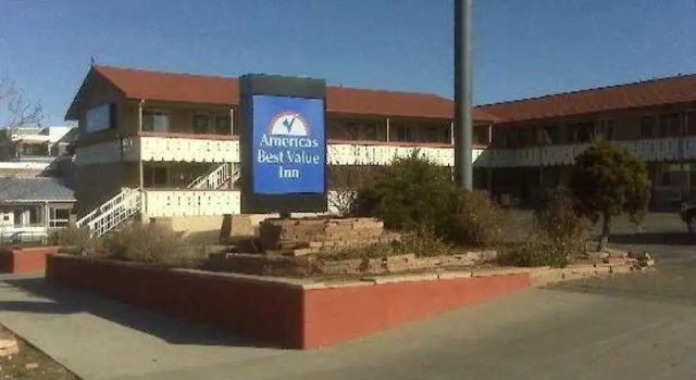 Americas Best Value Inn & Suites Boulder, Забронировать Отель Отели Боулдер с парковкой, рядом с Парк имени Скотта Карпентера, Парковка