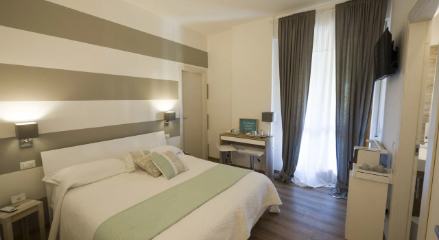 Suite Simonetta, Buchen Sie Hotel Sarzana Ligurien