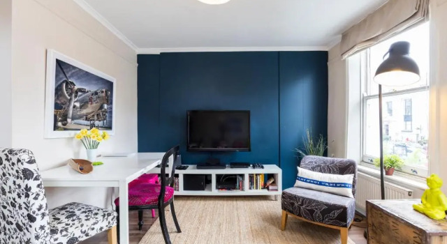 Апартаменты Modernised Apartments 1 and 2 Bedrooms Option Terrace and Balcony High Street
