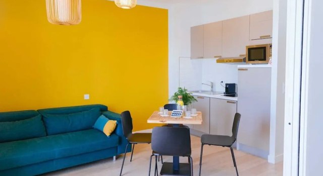 Люкс Comfort Hôtel Café Miramar