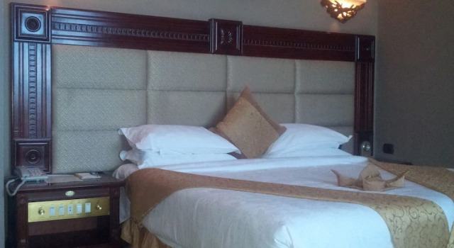 Одноместный номер Standard с балконом Friendship International Hotel