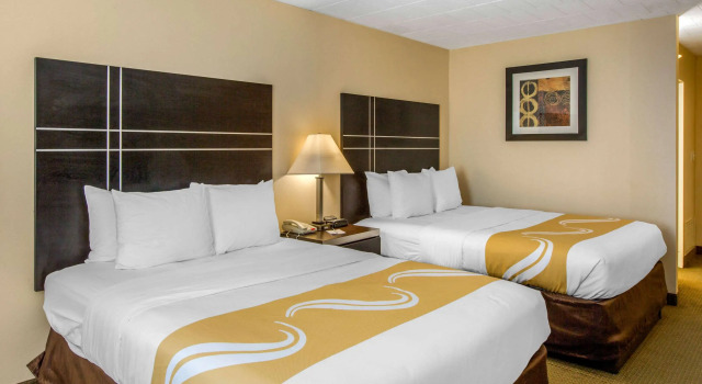 Четырёхместный номер Standard Quality Inn Ledgewood - Dover