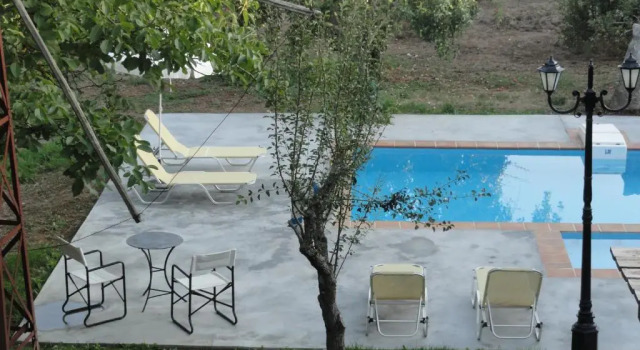 Вилла с 3 комнатами Zeus House