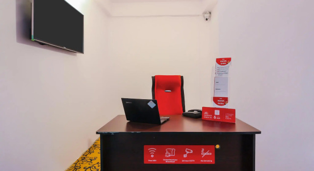OYO 17168 Hz Lodge