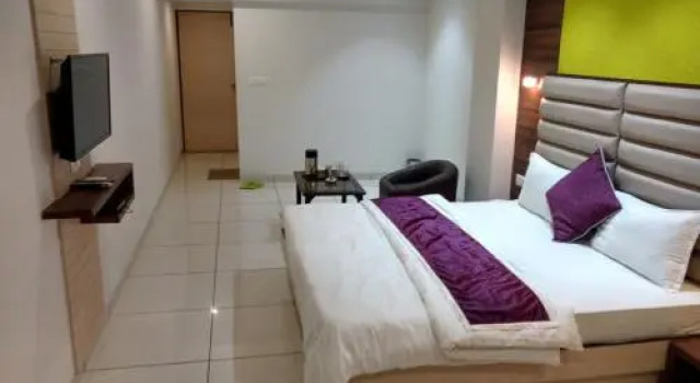 Hotel Sarvoday, Rezervovat Hotel Hotely v Gujarat s parkováním, Parkování