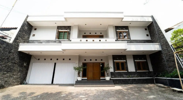 KoolKost near Padjadjaran University, Book Hotel Hotels in Bandung with Parking, near Gedung Sate, Parking